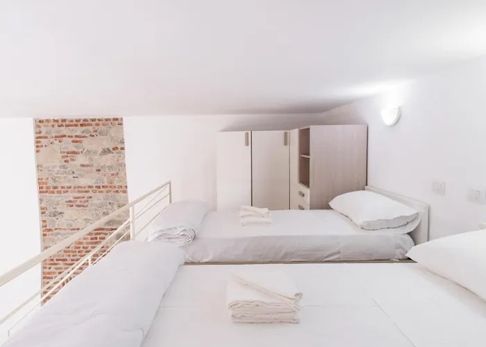 Loft Via Morosini Centro Varese - Ixihome